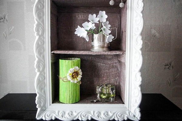 Cheap DIY home decor idea - Decorative cardboard wall shelf