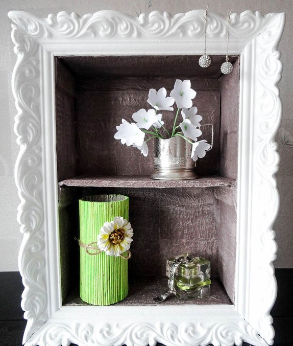 Cheap DIY home decor idea - Decorative cardboard wall shelf