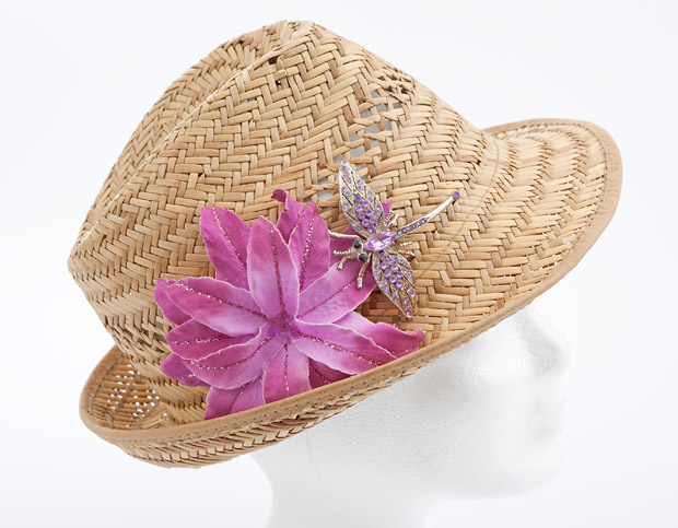 10 Straw Hat Decorating Ideas You Can Try This Summer   Jazz Up Summer Straw Hat Faux Flower Brooch 