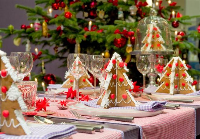 homemade-edible-christmas-trees-festive-dining-table-idea