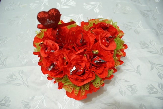 Flower and chocolate heart shaped box DIY perfect for any special  occasion!! 