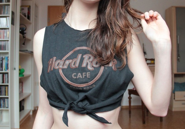  DIY T-shirt Cutting: T-shirts to Cute Tank Tops