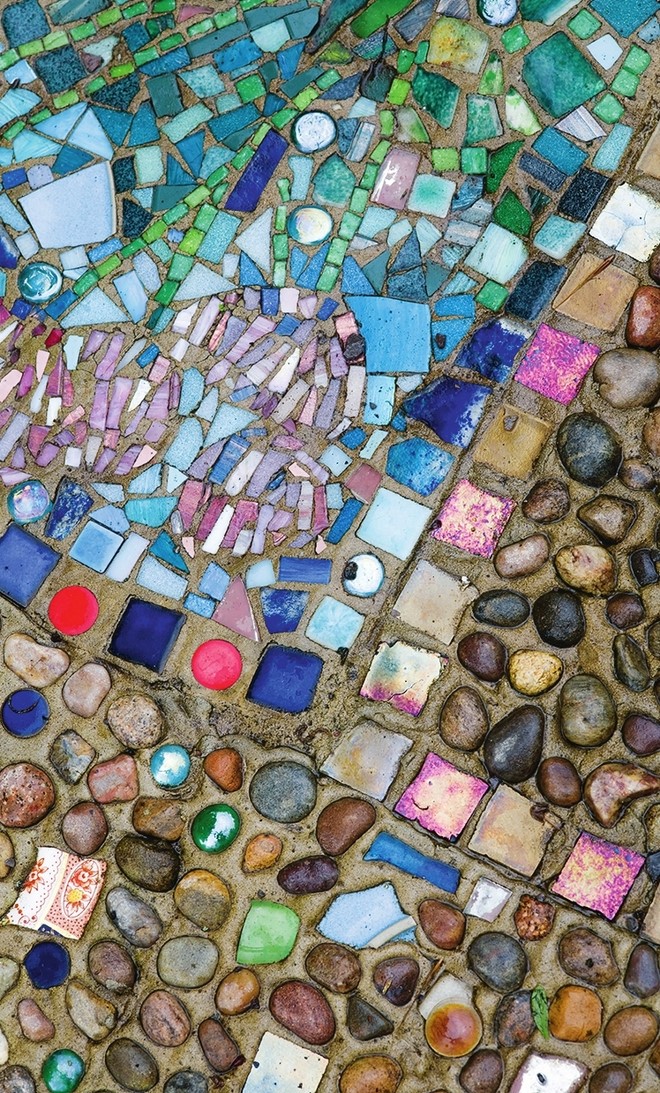 natural-pebble-mosaic-art-complex-pattern-different-kinds-of-colors-and-shades