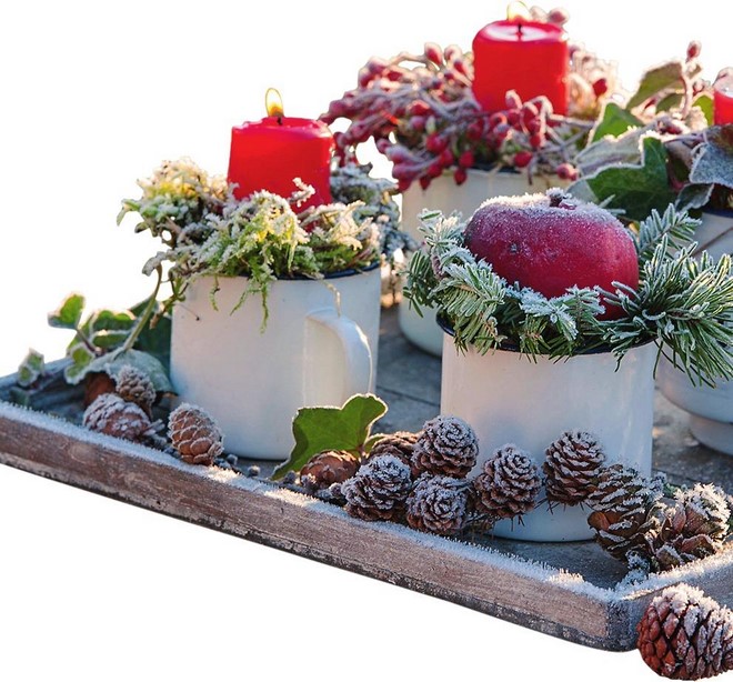 beautiful outdoor christmas decor diy mug candle holders apples wrapped in pine branches or moss