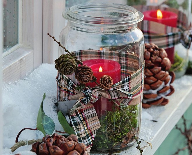 outdoor christmas decorations on a budget flickering jar candle holders fir cones windowsills decoration